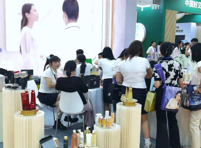 2023华中（腾龙娱乐）国际美容化妆品博览会圆满落幕！